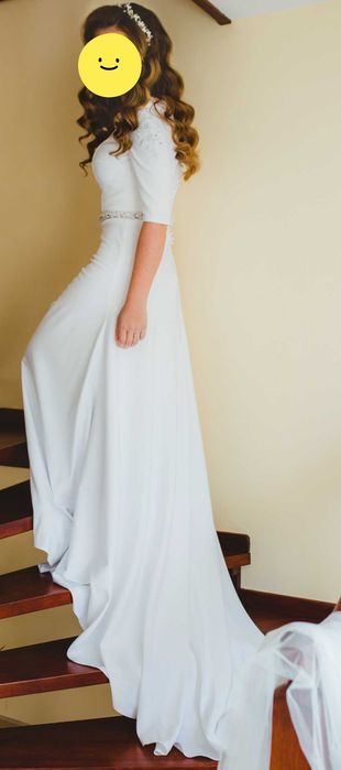 Rochie de mireasa + voal + agrafă + brâu