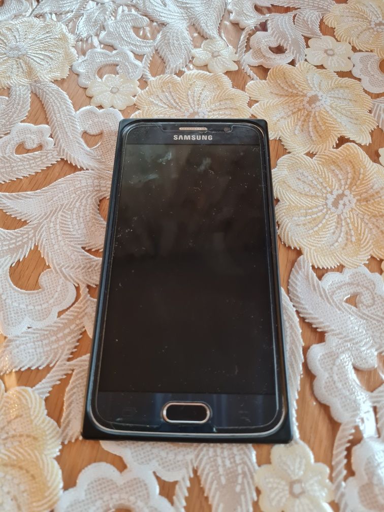 Продава Samsung Galaxy S6