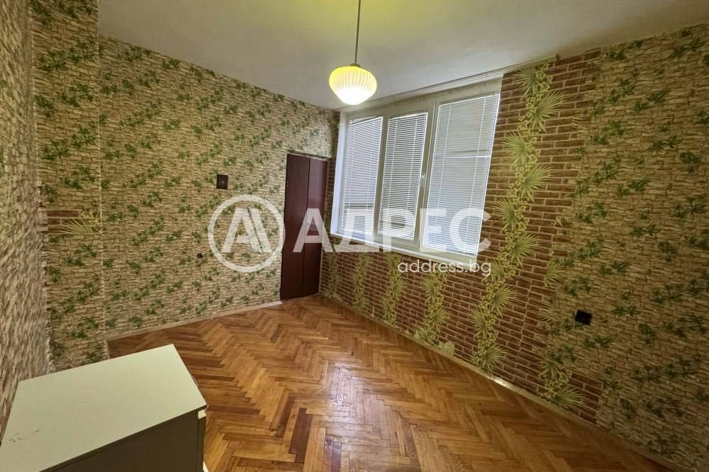 Продава се Тристаен апартамент в Попово - 91 кв.м за 902 €/кв.м - Снимка #3