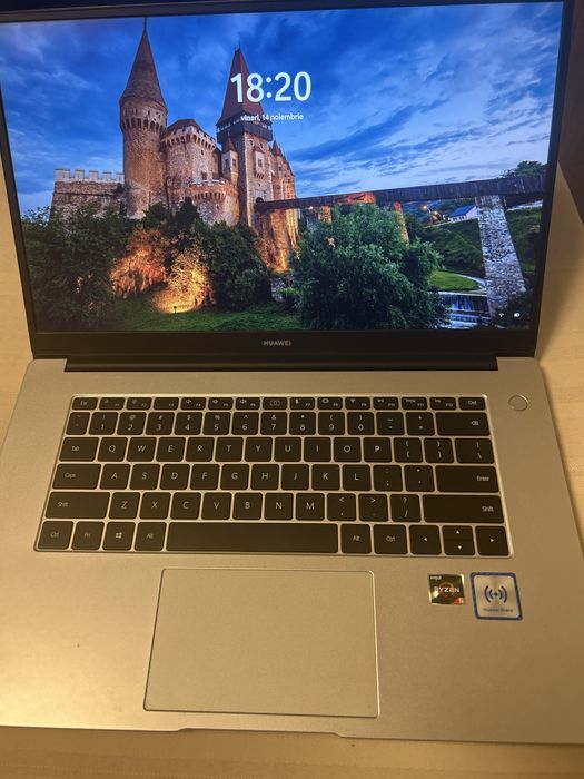 Vand leptop HUAWEI sau schimb cu un laptop de gaming