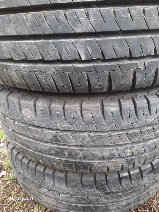 Бусови гуми 195/70/15С.