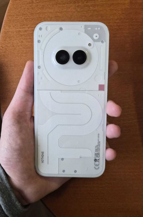 Nothing Phone 2a – 400 лв