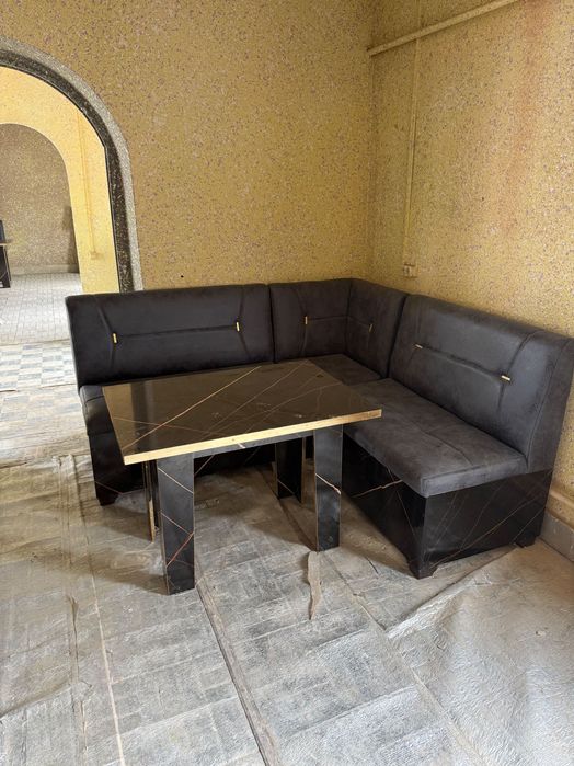 Mebel sotiladi srochna