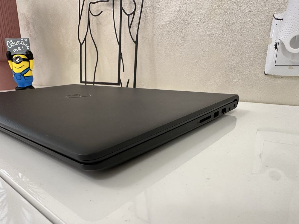 Лаптоп Dell Vostro 15 3530 13th Gen