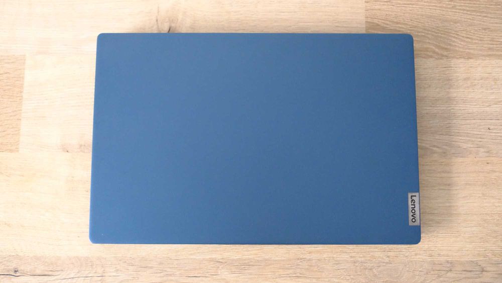 Laptop Lenovo IdeaPad 5 8GB RAM 500GB  IMPECABIL