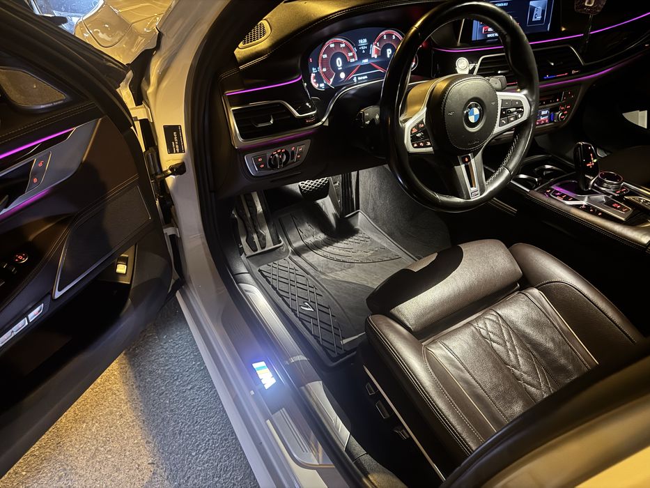 BMW 730d xDrive M-Packet • 3.0 Diesel 265 CP • Full Option