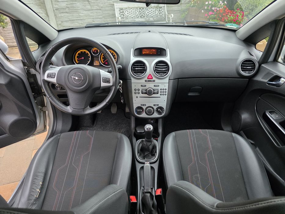 Opel Corsa D 1.2 benzina