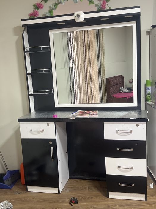 Salon uchun mebellar