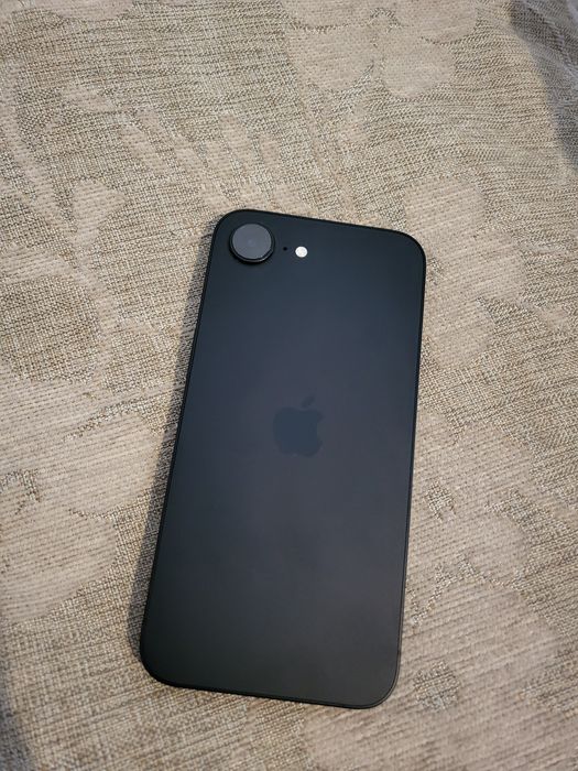 Iphone 16 e 128gb