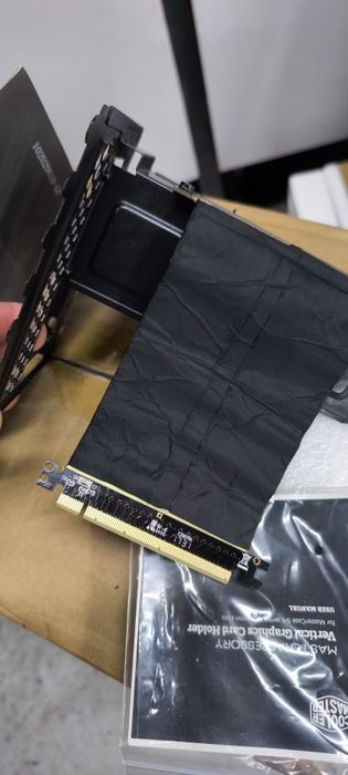 Suport vertical placa video cooler master