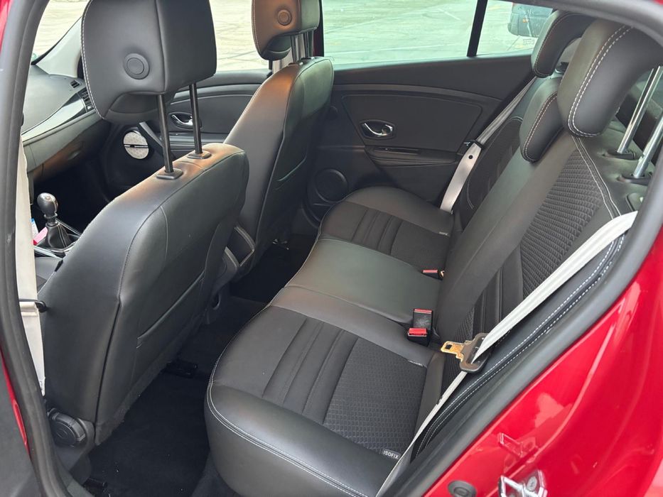 Renault Megane Bose edition-2014-1.6 dci