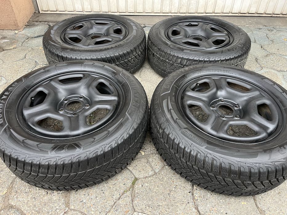 Jante 5x114.3mm anvelope iarna 215/65 R16, Dacia Duster Nissan Renault
