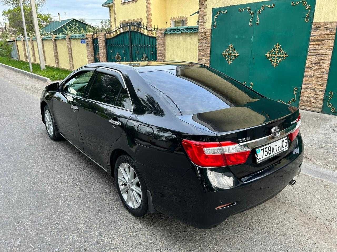 Toyota Camry 2012