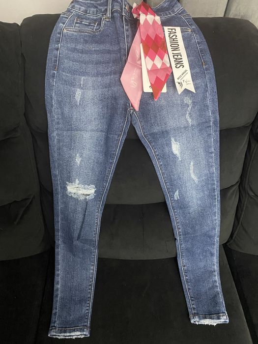 Blugi de dama albastri