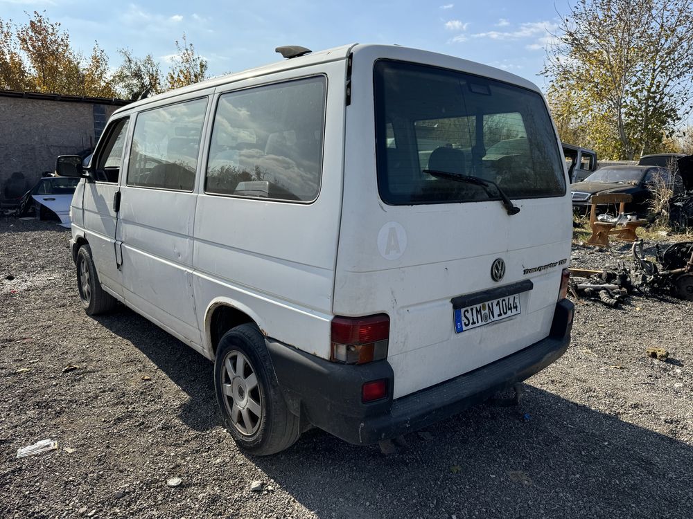 VW T4 2.5 дизел 2005 Г само на части