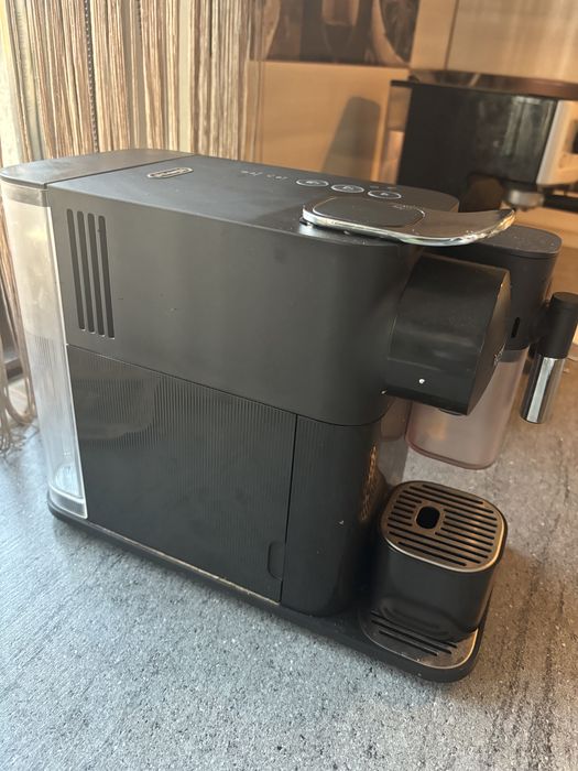 Nespresso Latissima One