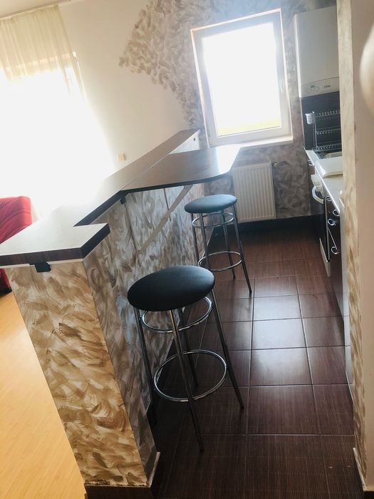 Închiriez apartament 2 camere zona Vivo