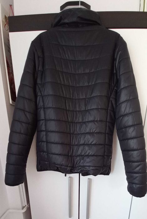 Geaca din puf neagra de dama Bench masura S