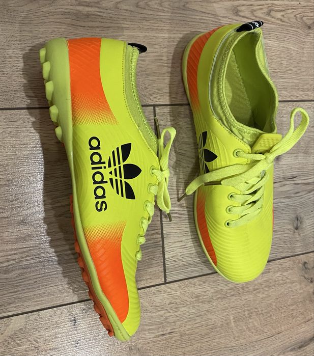 Сороконожки Adidas, размер 41