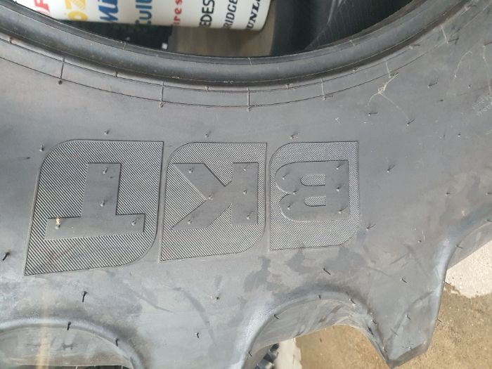 460/85R34 cauciucuri AGRIMAX noi radiale BKT Agrimax 18.4-34 XYTF