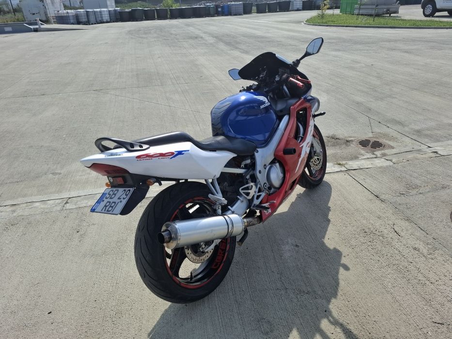 Honda cbr 600 f4