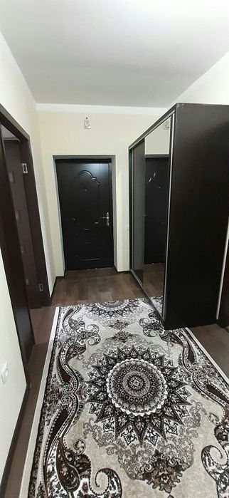 6микр Оазис маркет томонда уй ижарага берилади