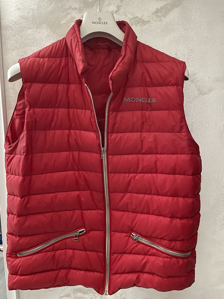 Vestă Moncler mărimea M