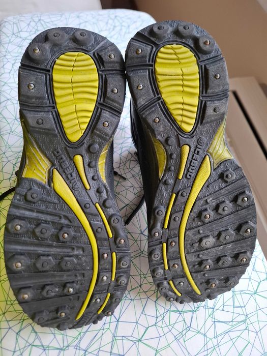 Зимни туристически обувки Icebug, размер 41 с шипове за лед