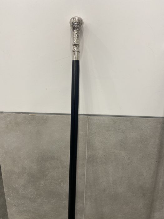 Baston lemn ,maner alama ,inaltime 95 cm