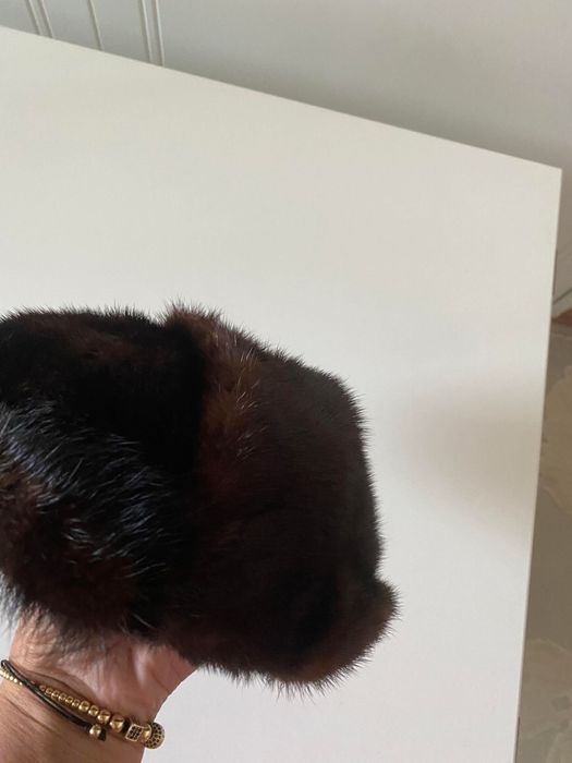 Caciula/bereta nurca si guler