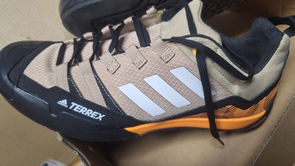 Adidas, оригинални маратонки