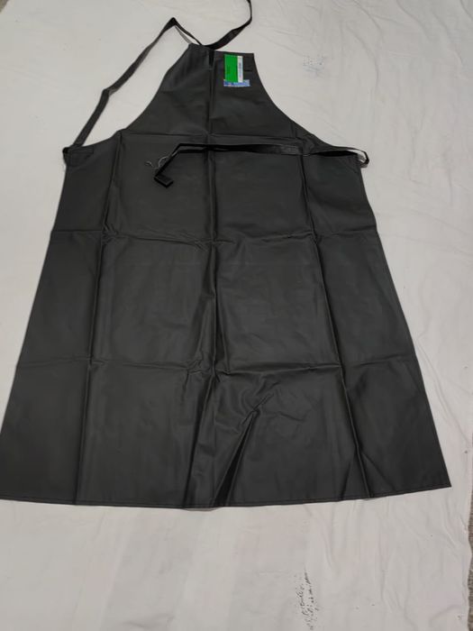 Продам новый Фартук . Отлично подайдет кто работает с рыбой и мясом