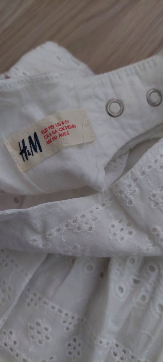 Zara, Nike, HM като нови, лот рокля, топове, шапка, 4-5 г., 110см