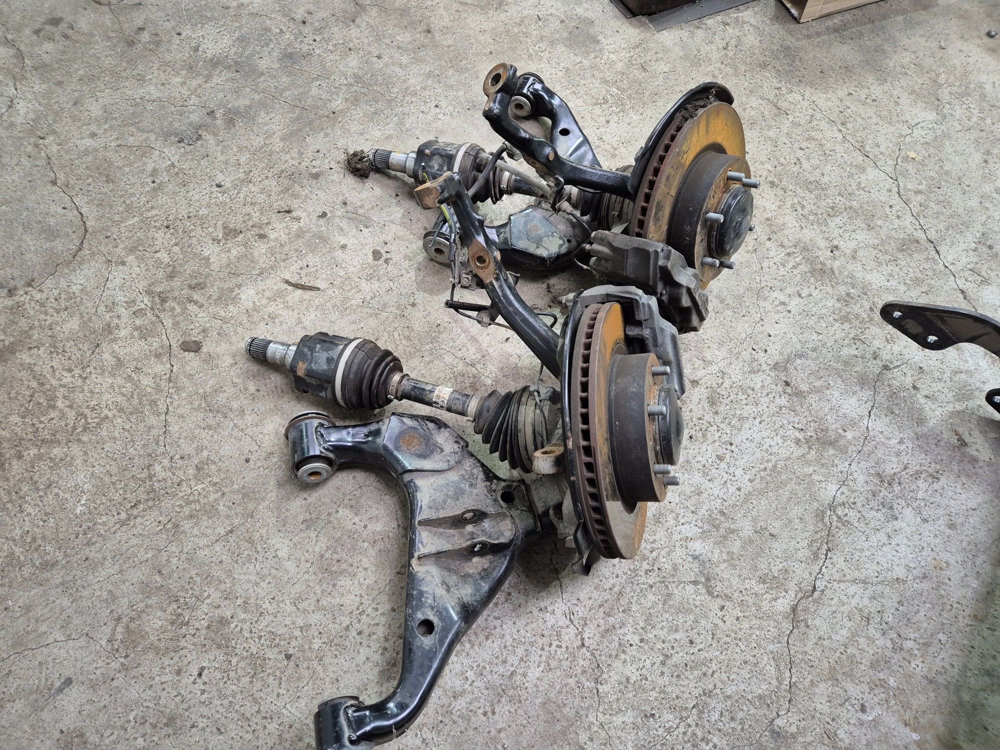 Fuzeta/Brat/Planetara/Etrier Toyota Hilux 2017-2024 2.8D