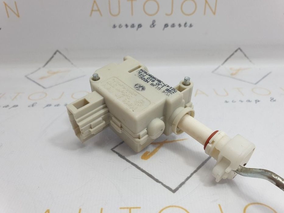 Actuator deschidere usita rezervor VOLKSWAGEN GOLF IV Variant 1J5 1999 - 2006 1.9 TDI ATD, AXR 1J0810773A