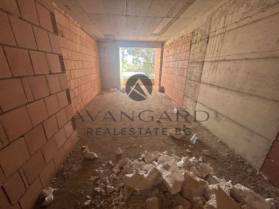 Продава се Двустаен апартамент в Пловдив, Христо Смирненски - 79 кв.м за 1183 €/кв.м - Снимка #2