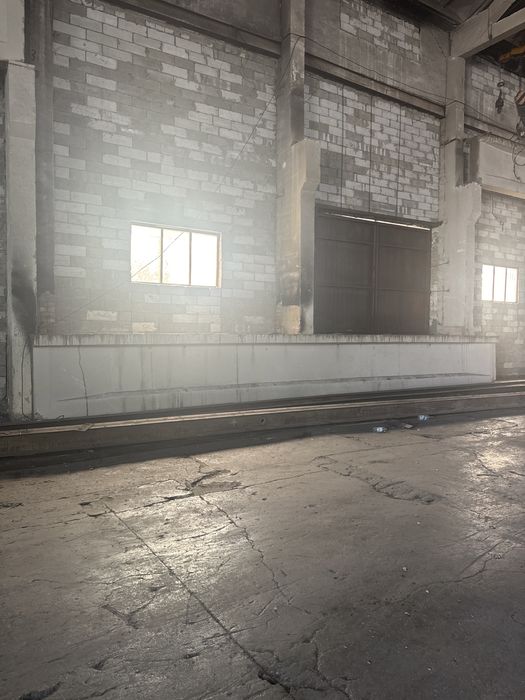 Продам ригеля 12 метровые, 10 штук и кранбалку