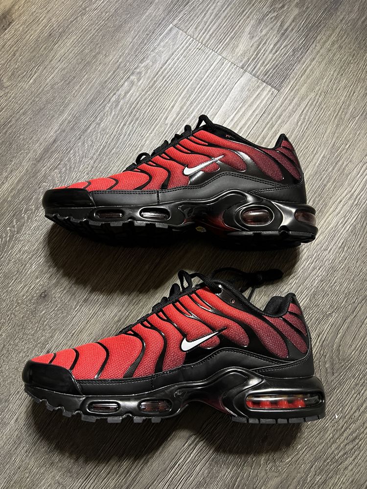 Nike Air Tn 42/43/44 noi/new