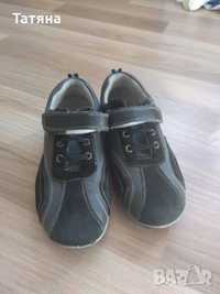Детски обувки размер 34