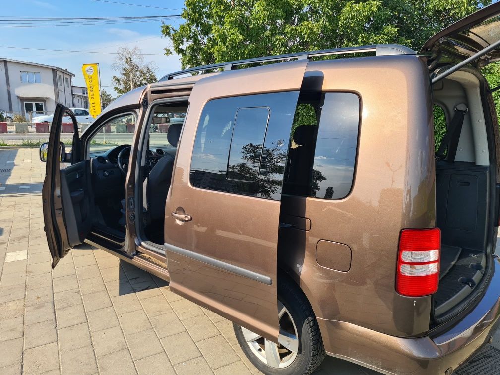 Vand Caddy Maxi Long 7locuri DSG Automat 1.6tdi  Fiscal la zi
