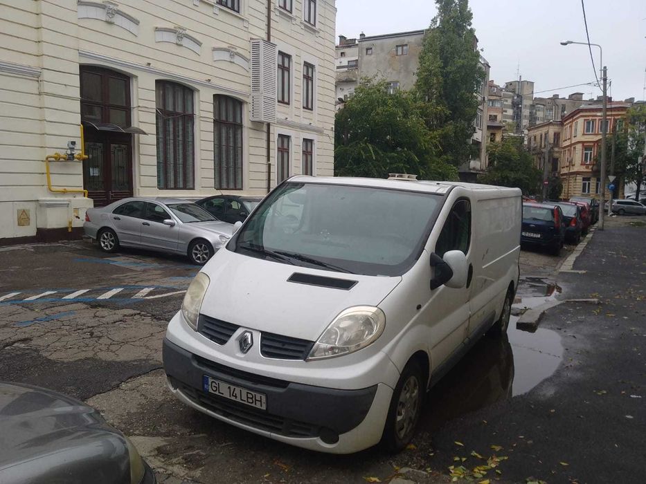 Vand Renault trafic 2009 2.0 DCI