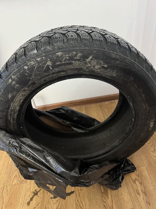 Продам Зимние шины