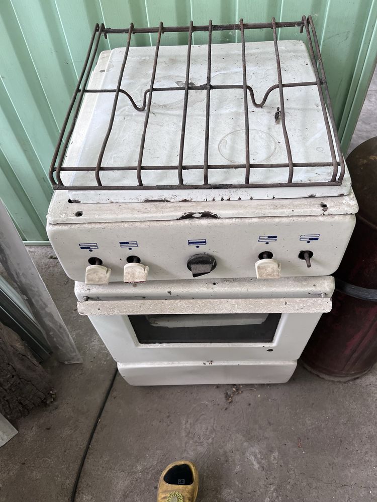 Продам советскую газовую плиту