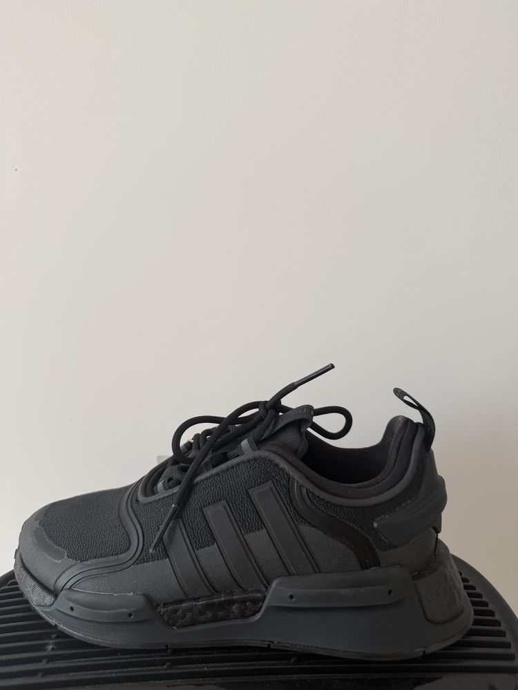 Обувки Addidas Originals NMD_V3