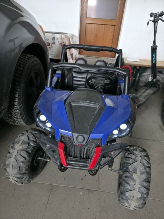 Mașinuță electrică 4×4