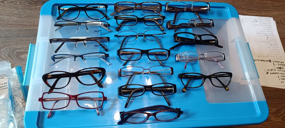 Rame ochelari , firme celebre