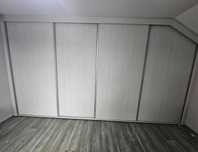 Vând urgent - Dulap Dressing spațios din MDF, cu 4 uși glisante!
