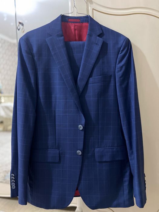 Продам костюм новый маринелли 48 размер