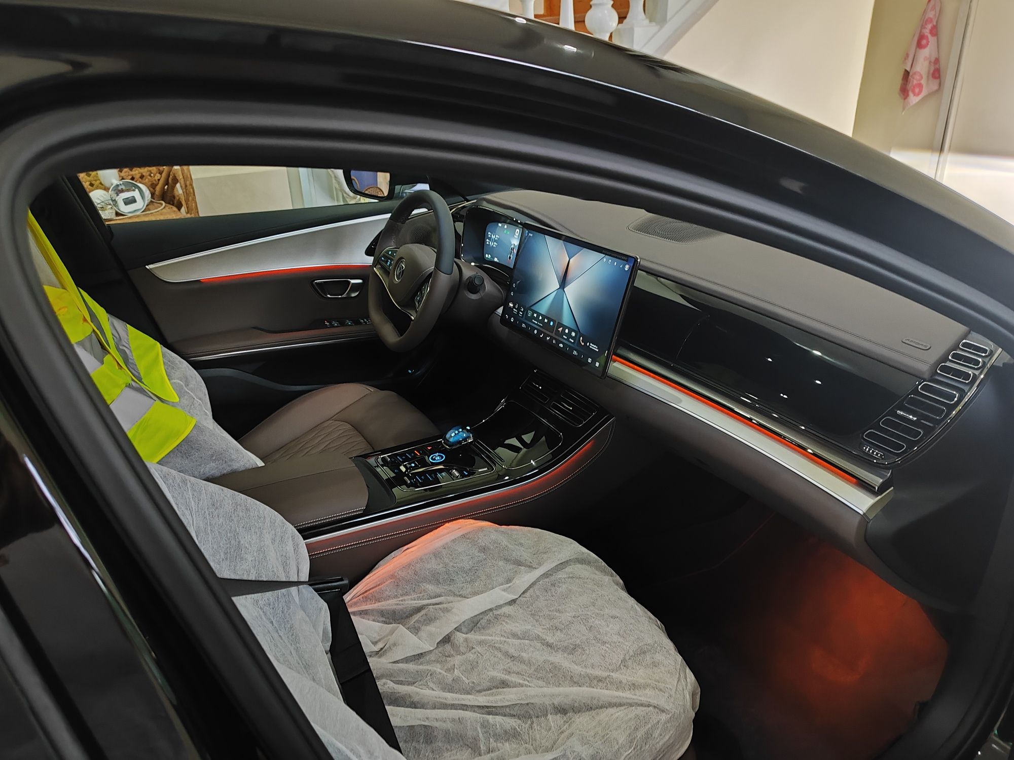 BYD Han 701km smart drive 2025. Нотариусга тайёр.