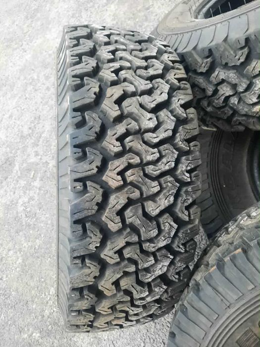 Зимни Гуми За Джип 235/75R15